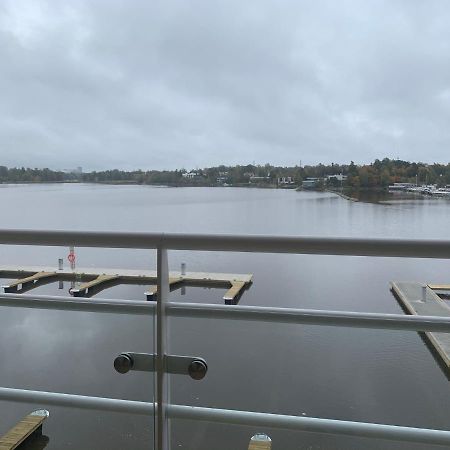 Sea View Lux Kalasatama Romantic Studio - Balcony & Coffee& Tee, Wifi, Gym &Sauna Helsingfors Exteriör bild